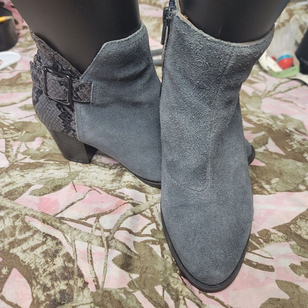 Vionic Naomi Snake Gray Suede Ankle Boot Womens Size 6.5